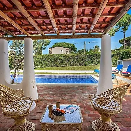 Sleeps 6 With Pool And Air Con ヴィラ *
